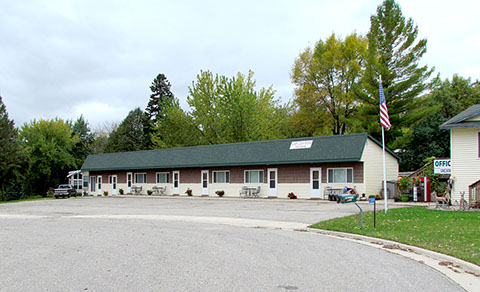 Lighthouse At Spicer Efficiency Apartments & RV Park (Formerly Lakeview Motel)