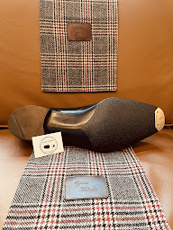 Photo n°15 de Atelier Maubeuge Cordonnier à Paris (Service de cirage de chaussures)