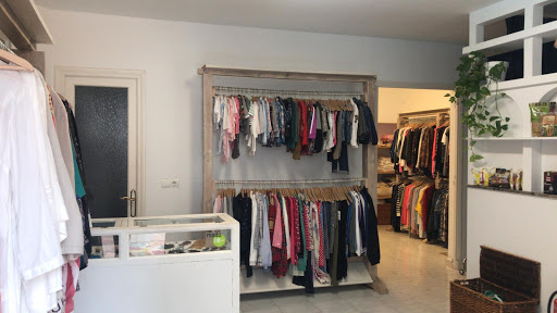 Botiga Moda re- Es Mercadal - Thumbnail
