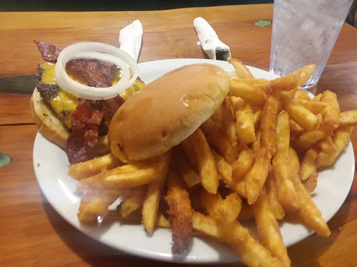 Hanks Roadside Bar and Grill - Thumbnail