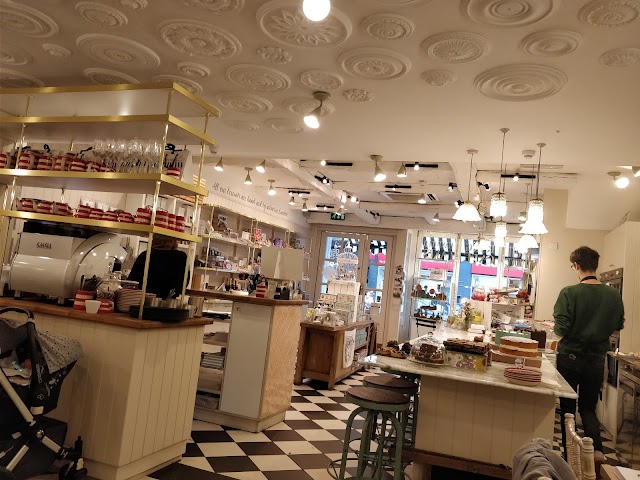 Biscuiteers Boutique and Icing Café