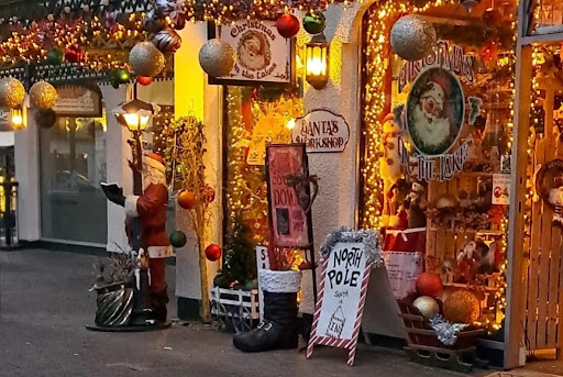 Christmas on The Lakes Bowness - Thumbnail