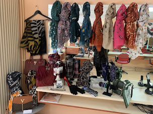 Photo n°4 de ISALISSE COIFFURE à Le Mans (Salon de coiffure)