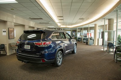 car-dealer