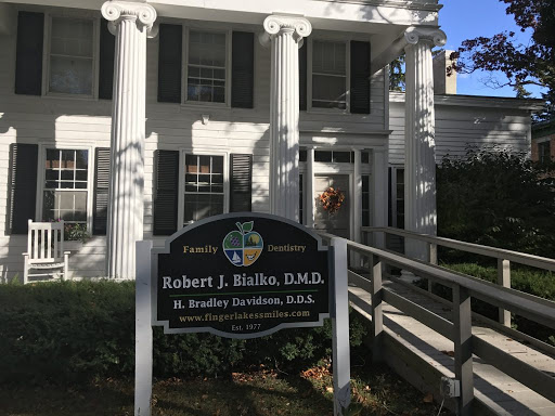 Fingerlakes Smiles: Robert Bialko DMD