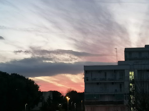 Piazze d'incontro e sport a Scampia - Thumbnail