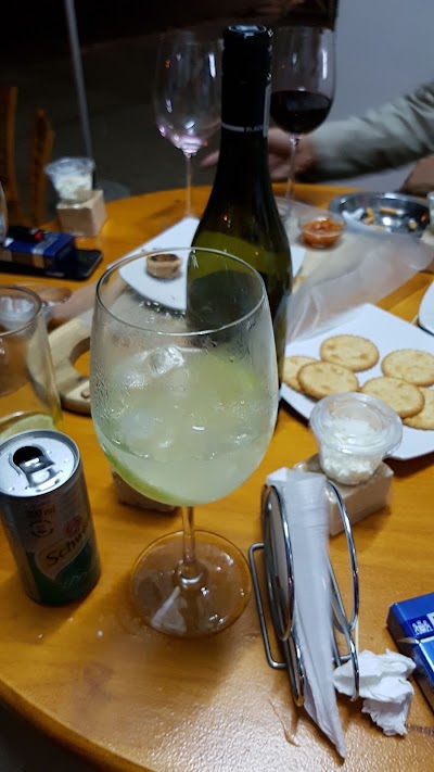 Photos of Bacchus Ta&ccedil;as & T&aacute;buas