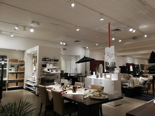 Crate and Barrel - Monterrey - Thumbnail