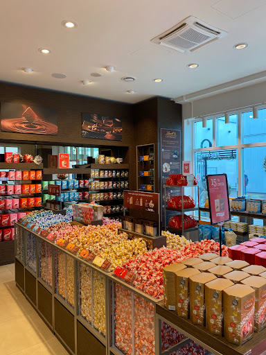 Lindt Chocolate Store, Stockholm Quality Outlet - Thumbnail