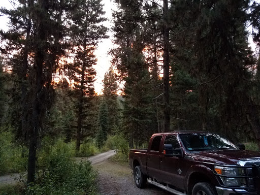 Twin Creek Picnic & Campground Complex