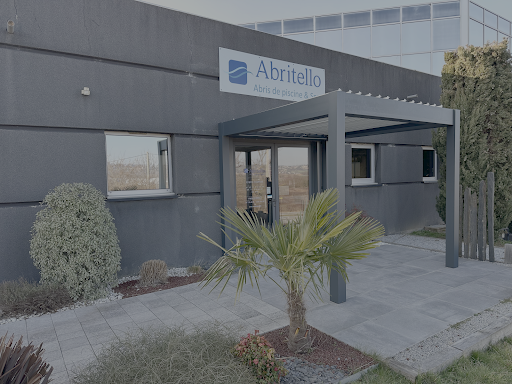 Photo de Abritello - Abris de piscine - Spa - Pergola -sauna à Usson-en-Forez (42550)