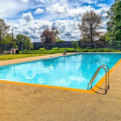 Riverside Park And Pools - Thumbnail