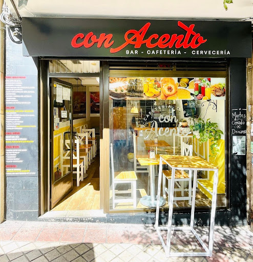 Con Acento - Visual