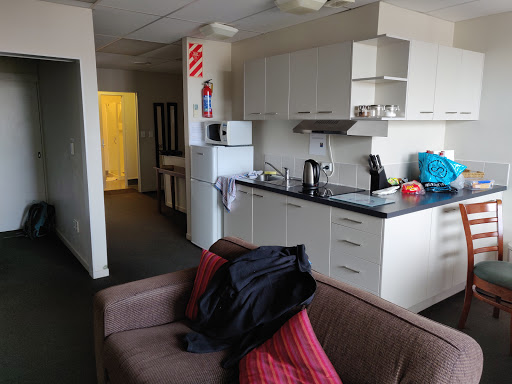 Kudos Airport Apartments - Thumbnail