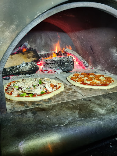 Hungry Husky Pizza - Thumbnail