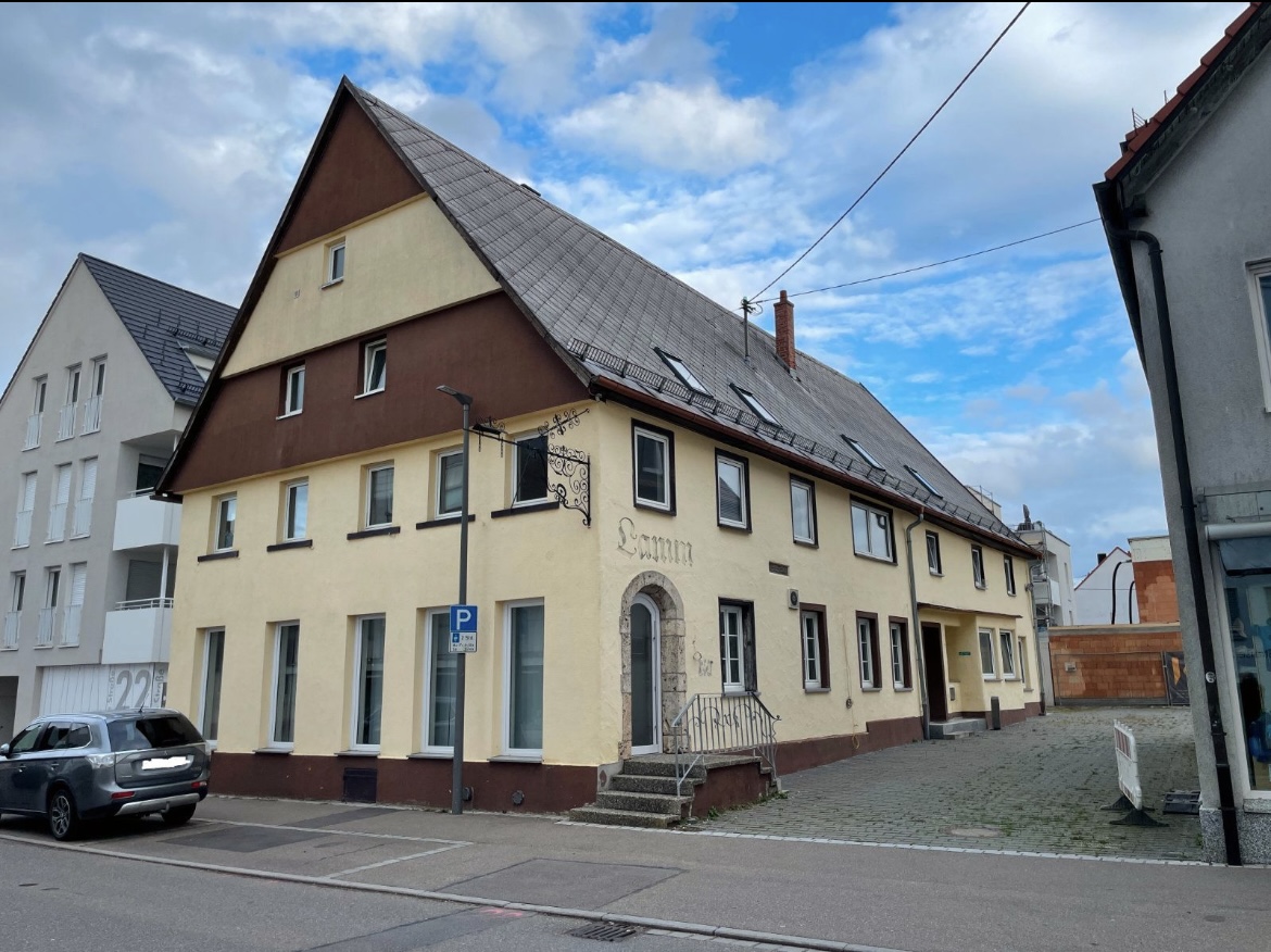 Alb-Hotel-Pension - Housity