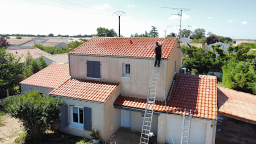 Photo de RENOLUTION Façade à Puilboreau (17138)