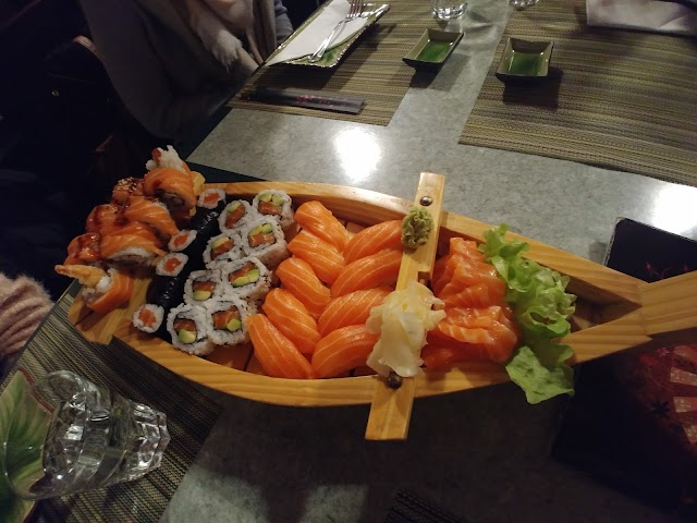 85 FAZIO - Sushi & Food