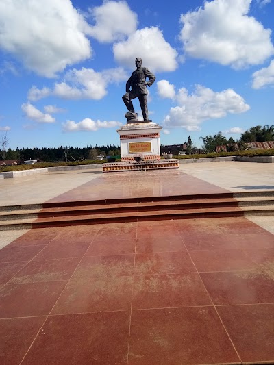 Photos of ສວນອານຸສາວະລີ ອົງກົມມະດຳ
