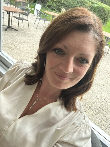STEPHANIE HOUDELOT