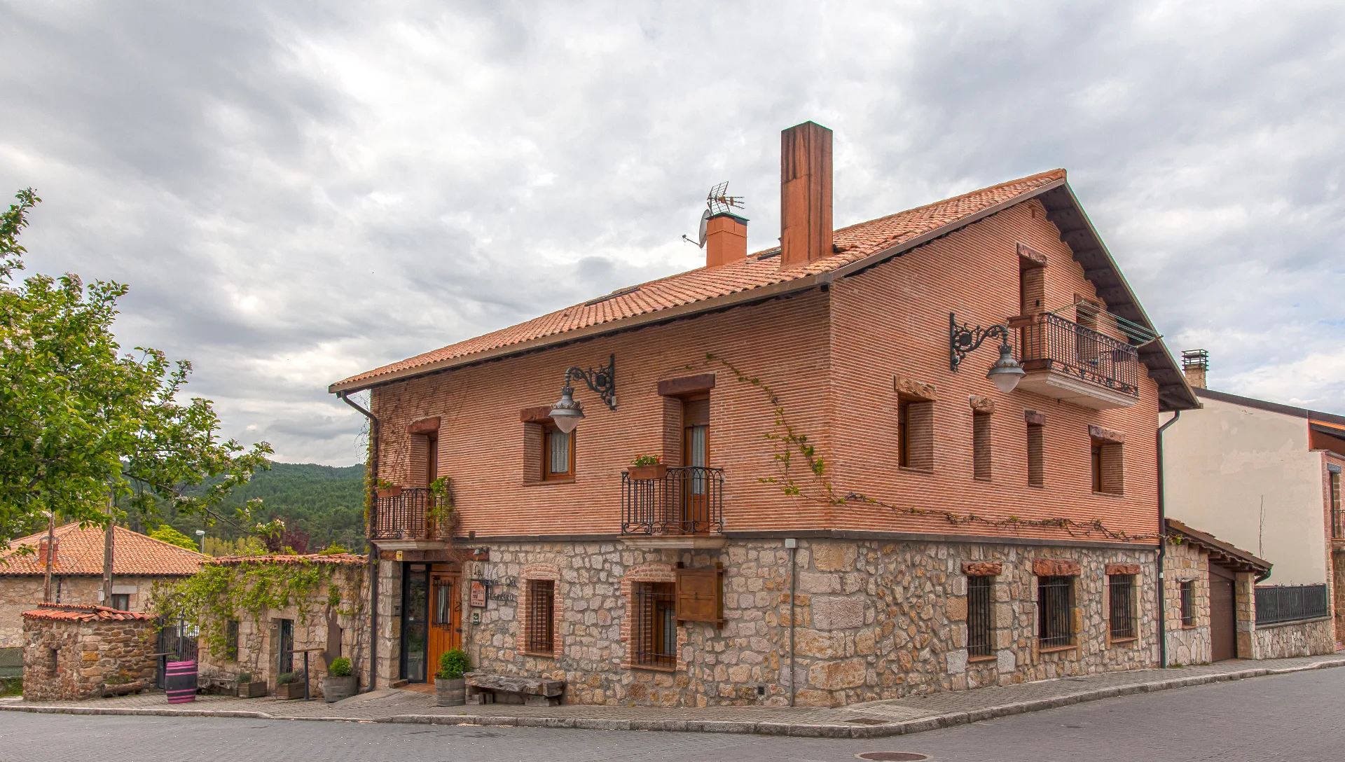 Hotel Rural La Casona del Herrero
