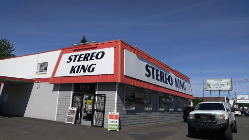 Stereo King Gresham - Visual