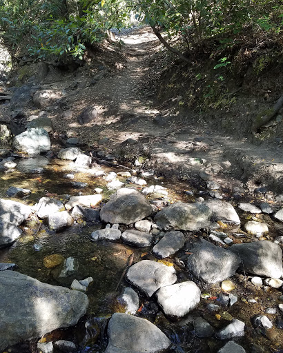 Reservoir Canyon Trailhead Parking Area - Thumbnail