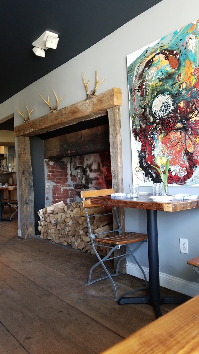 Lucas Local Oyster Bar