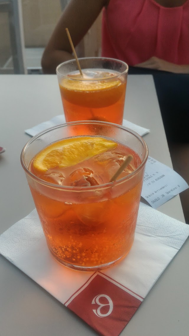 Casabianca Café