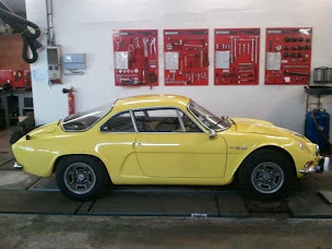 Photo n°23 de Renault Le Roux - Concession - Specialiste Renault Sport / Alpine à Les Loges-en-Josas (Vendeur de voitures d'occasion)