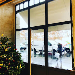 Photo n°21 de Rhône Alpes Stores SARL à Miribel (Vitrier)