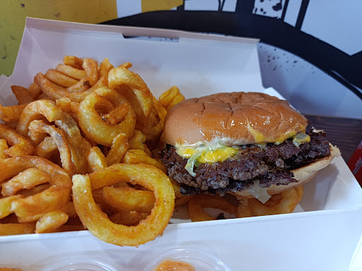 Photo 6 - Butch Burger !!!