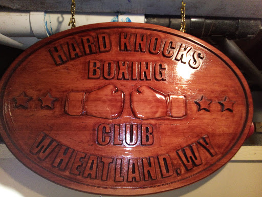 HARD KNOCKS GYM - Visual