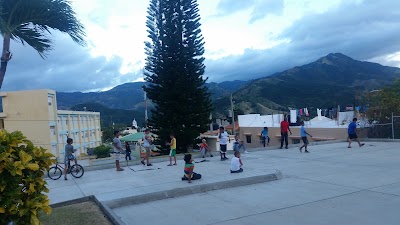 Photos of La Iglesia de Jesucristo de los Santos de los &Uacute;ltimos D&iacute;as