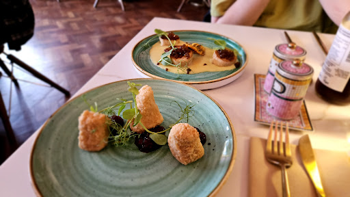 Twelve Eatery - Visual