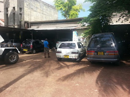 Rohana Garage, Author: Mahendra Kalubowila