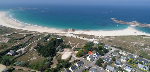 Photo de KEZEG AR MOR : Location maison avec piscine et appartements de vacances, proche de la mer, dans le Finistère, Bretagne à Plouzévédé (29440)