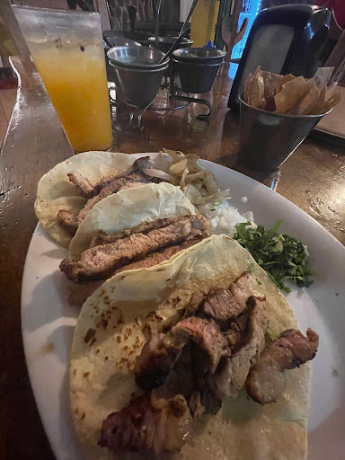 La Carnita Asada Restaurante - Thumbnail