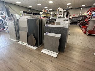 Photo n°2 de BigMat Toujas & Coll à Hagetmau (Magasin de carrelage)