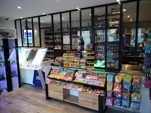 Photo n°6 de Le Calumet Bordeaux Tabac à Bordeaux (Bureau de tabac)