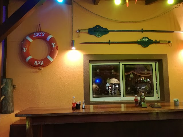 Joe's Bar