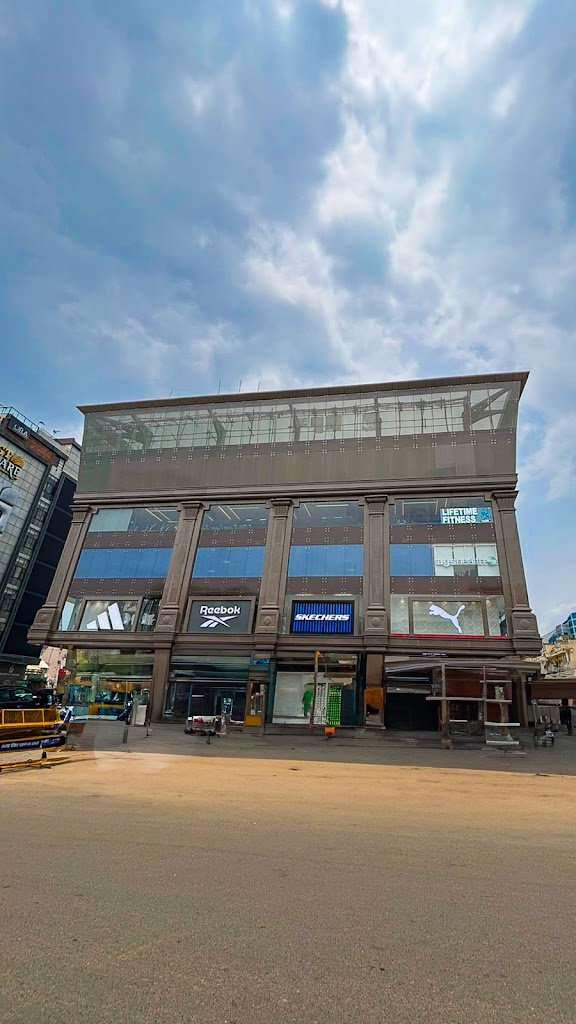 Lifetime Fitness Club