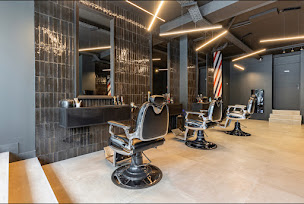 Photo n°33 de Barbe à Bidou – Passy, Paris 16ᵉ – Barbershop | Coiffeur & Barbier Expert Homme/Enfant à Paris (Service d'épilation à la cire)