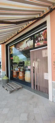 Ferraro Vino Sfuso E Imbottigliato