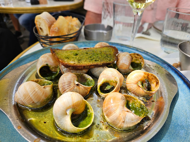 Opinii despre Café du Trocadéro în Paris - Café