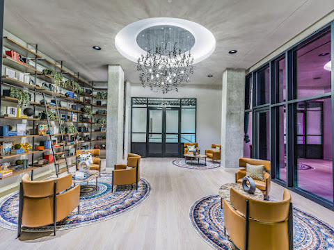 Market House by null