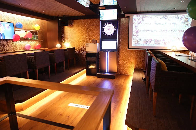 ガールズバーリゾートセカンド(池袋北口店)