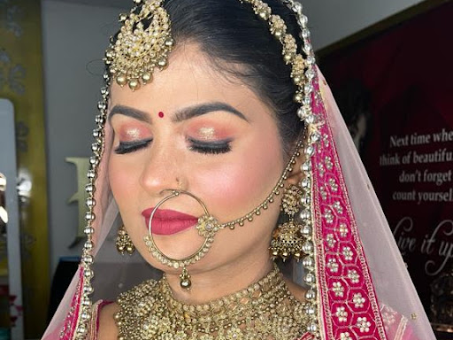 The Jawed Habib Salon in Bara Bypass | Salon Near Me | Salon in Barra Bypass
