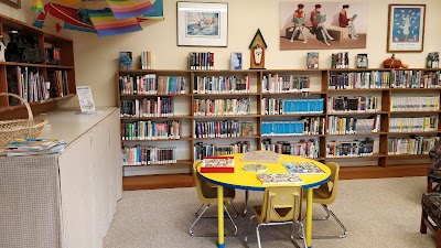 Cannon Beach Library