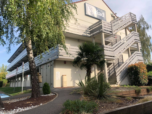 Photo de Camping Capfun - Village Parisien à Varreddes (77910)